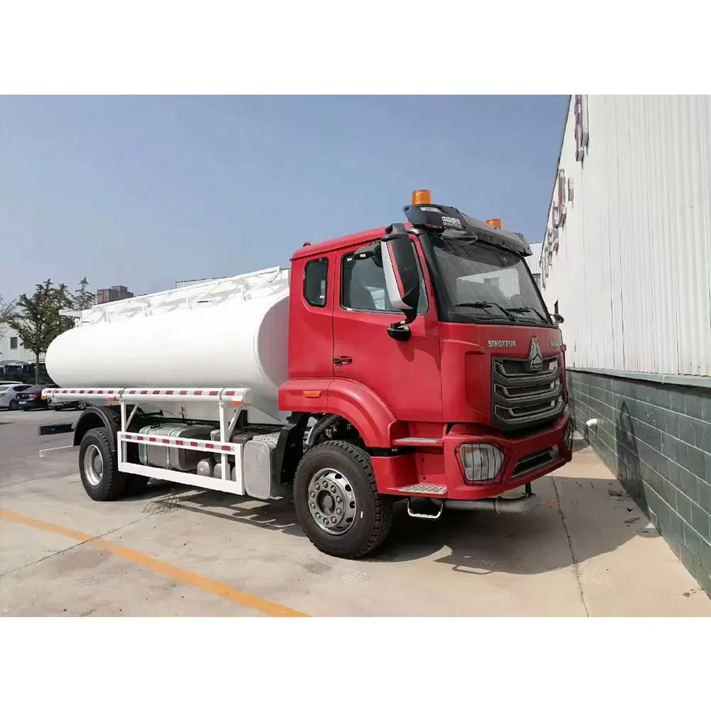 HOWO NX 4x2 Fuel Tank Truck