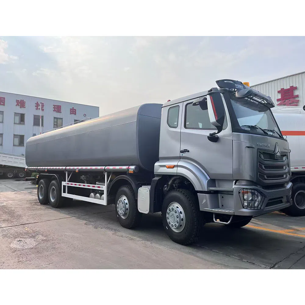 HOWO NX 8x4 Fuel Tank Truck