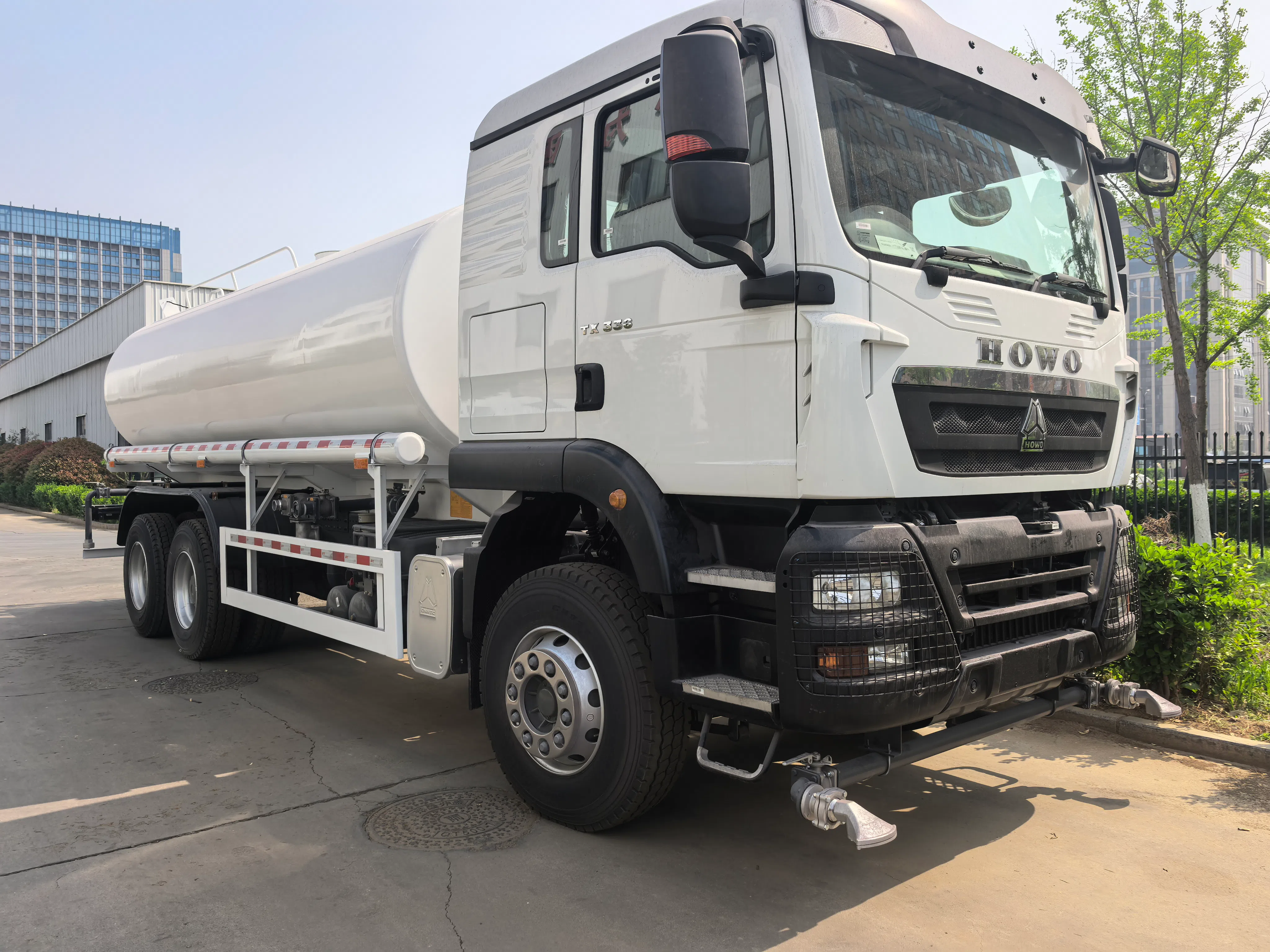 HOWO TX 6x4 Sprinkler Truck