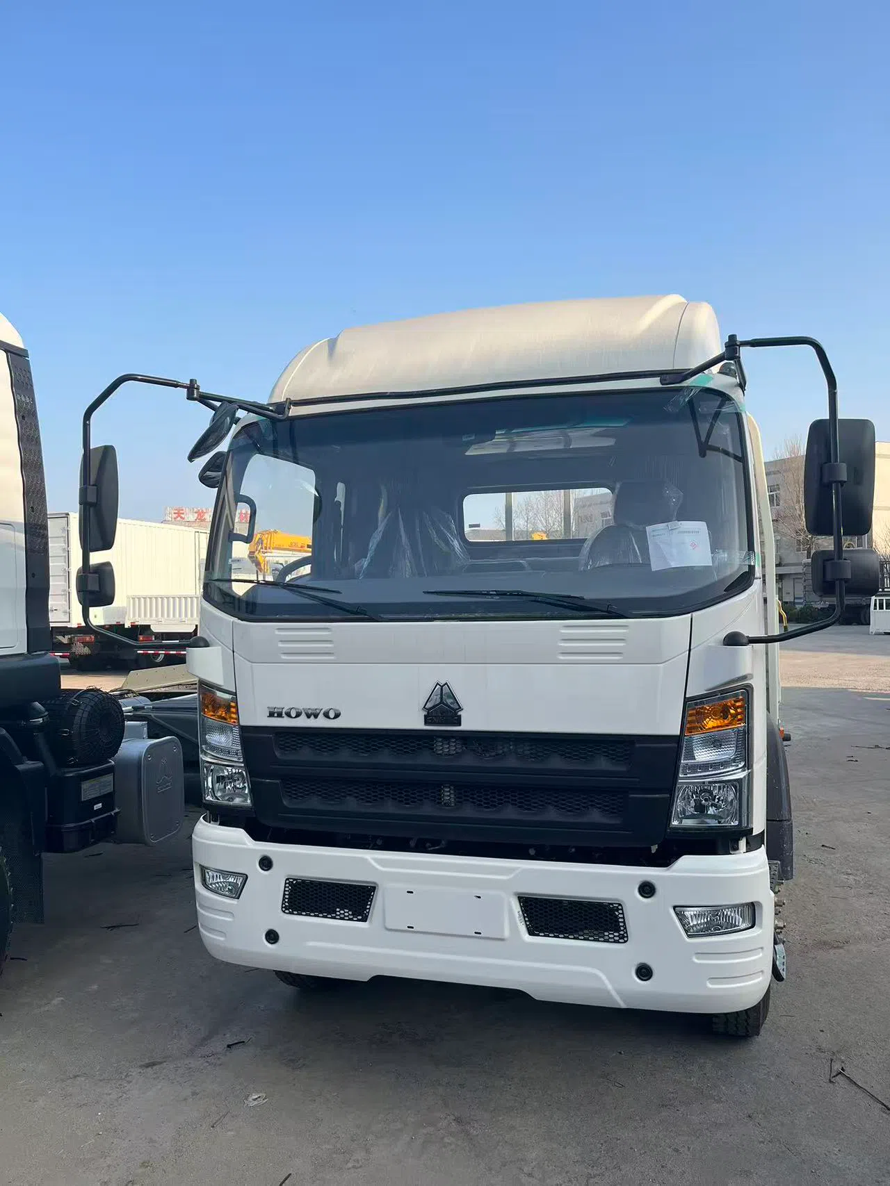 Light-duty truck for cargo transportation.webp
