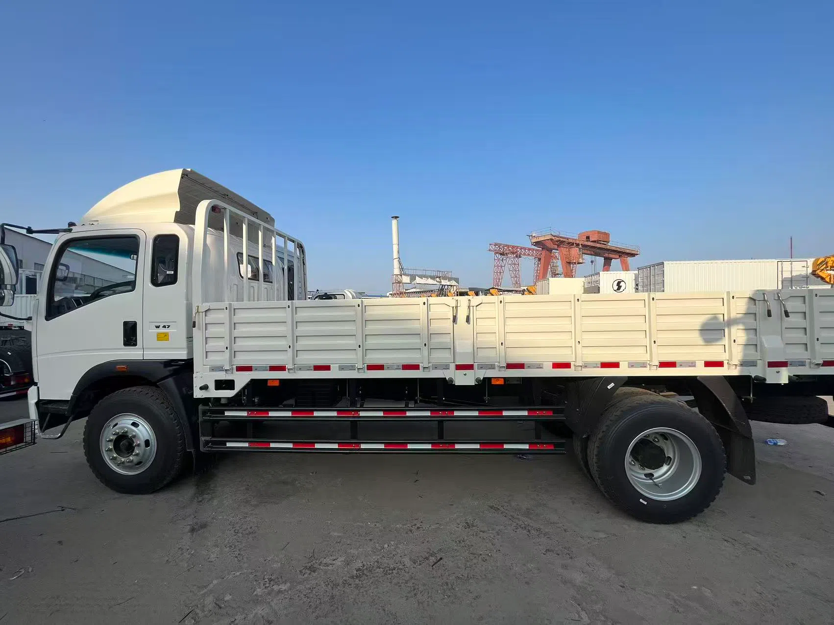 cargo truck.webp