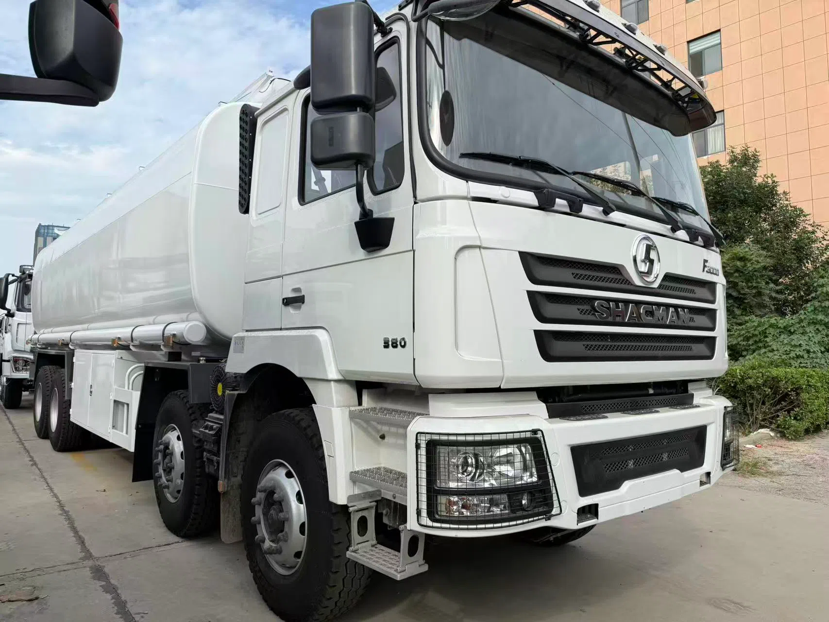 Shacman F3000 8x4 Fuel Tank Truck
