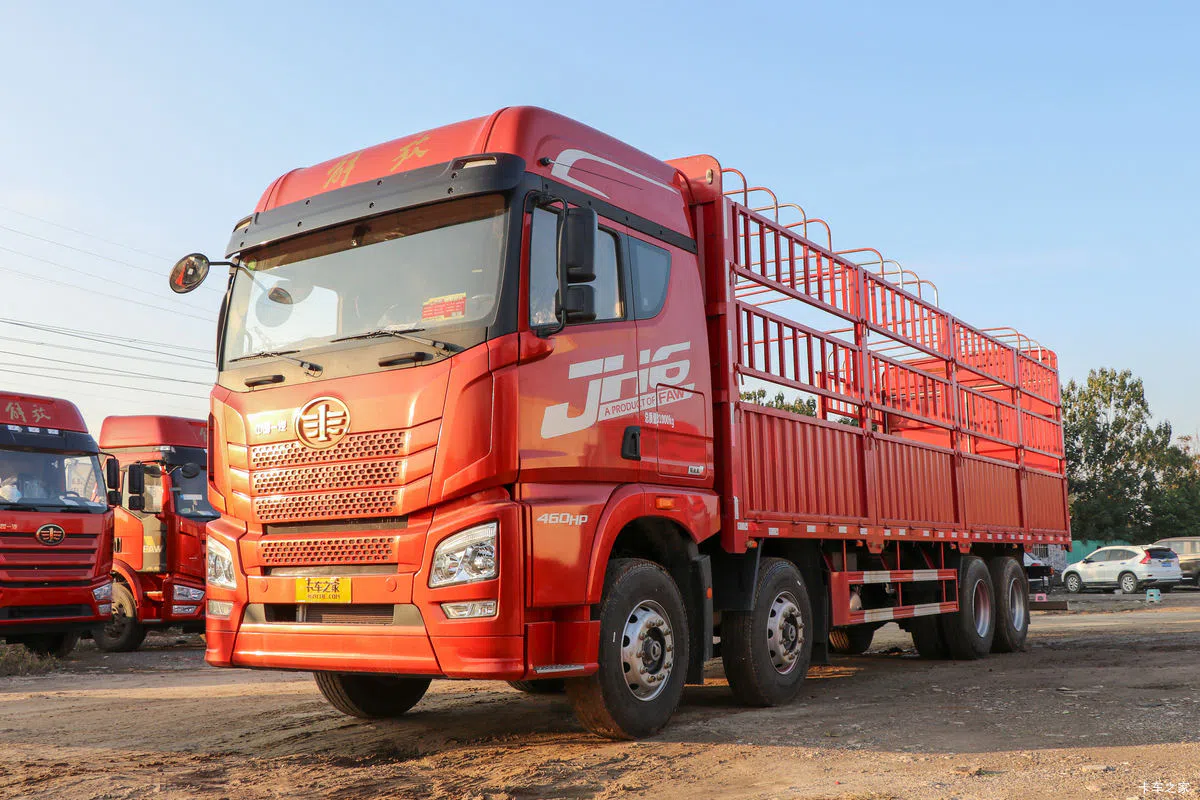 Camion de transport Faw JH6 8x4