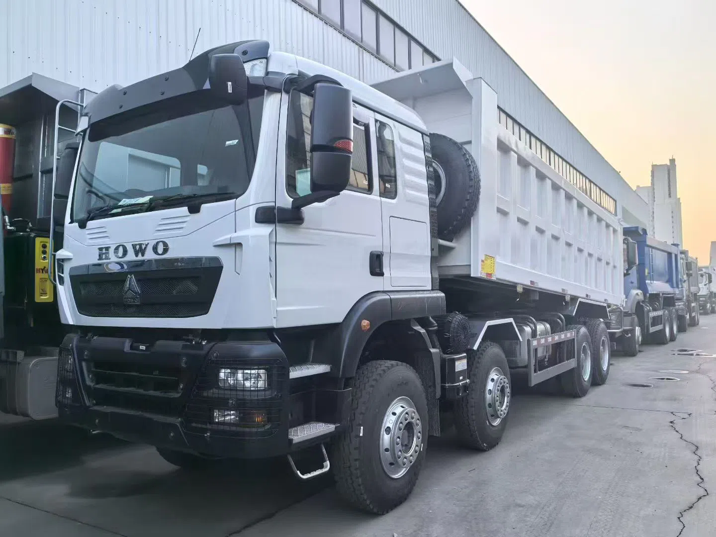 HOWO TX 8×4 Dump Truck