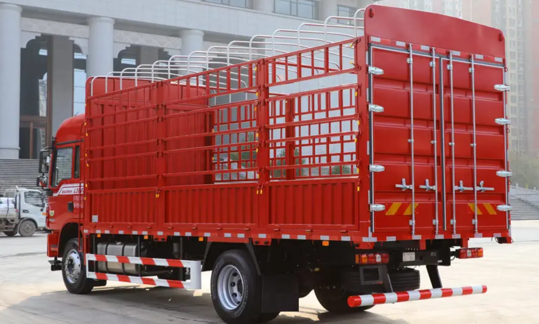 Cargo truck (1).webp