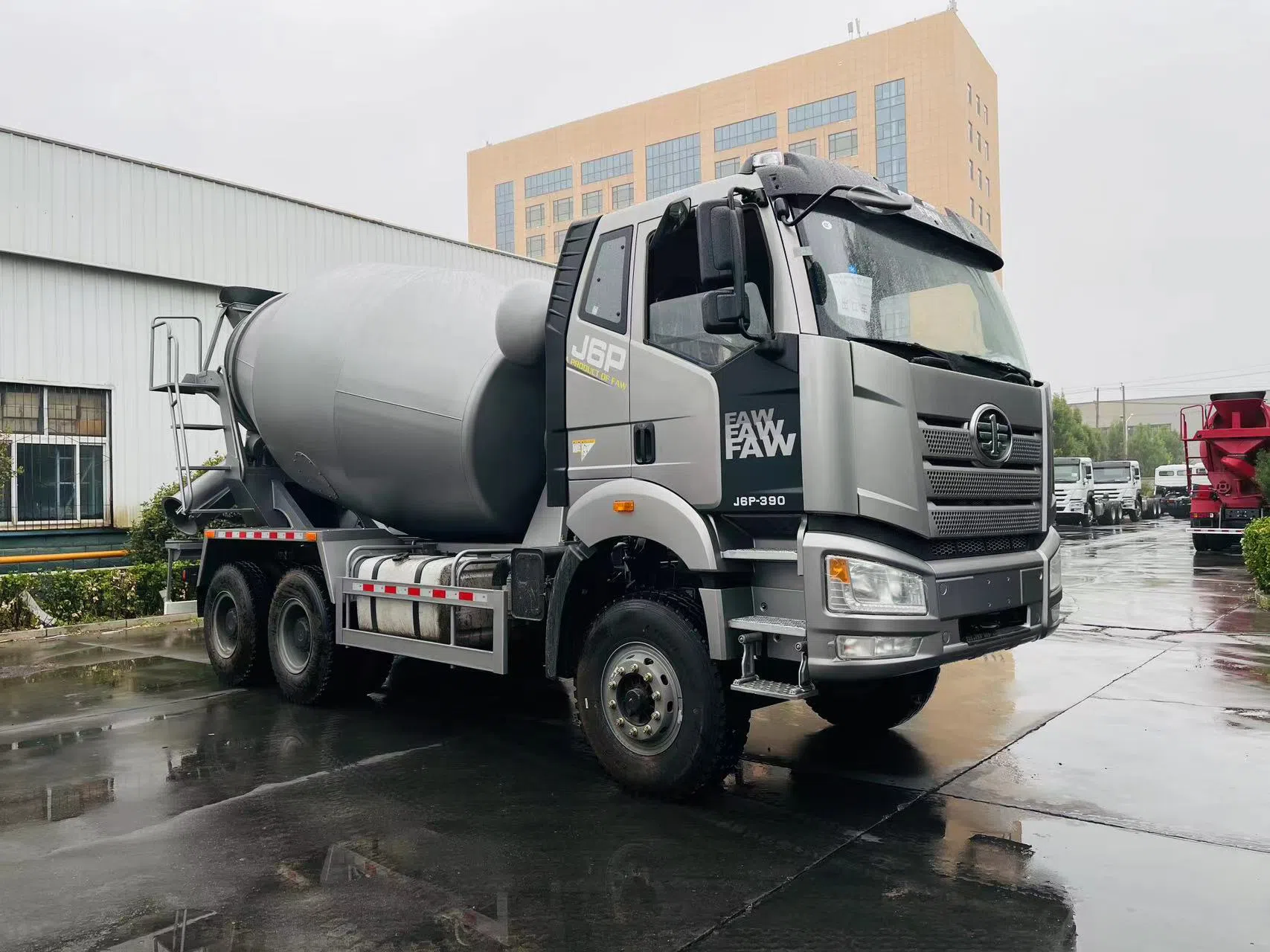 FAW J6P 6x4 Concrete Mixer Truck
