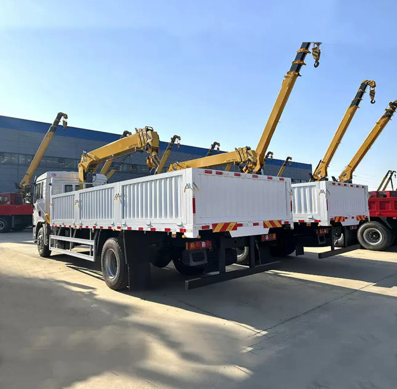 Shacman L3000 4x2 Crane Truck