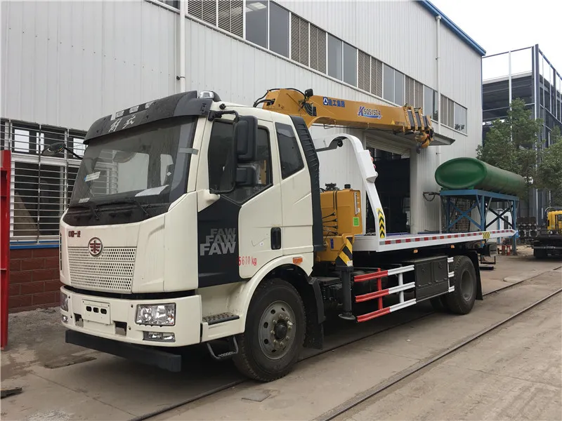Crane truck.webp