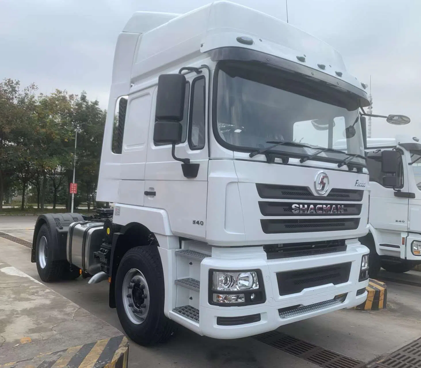 Camion tracteur Shacman F3000 4x2