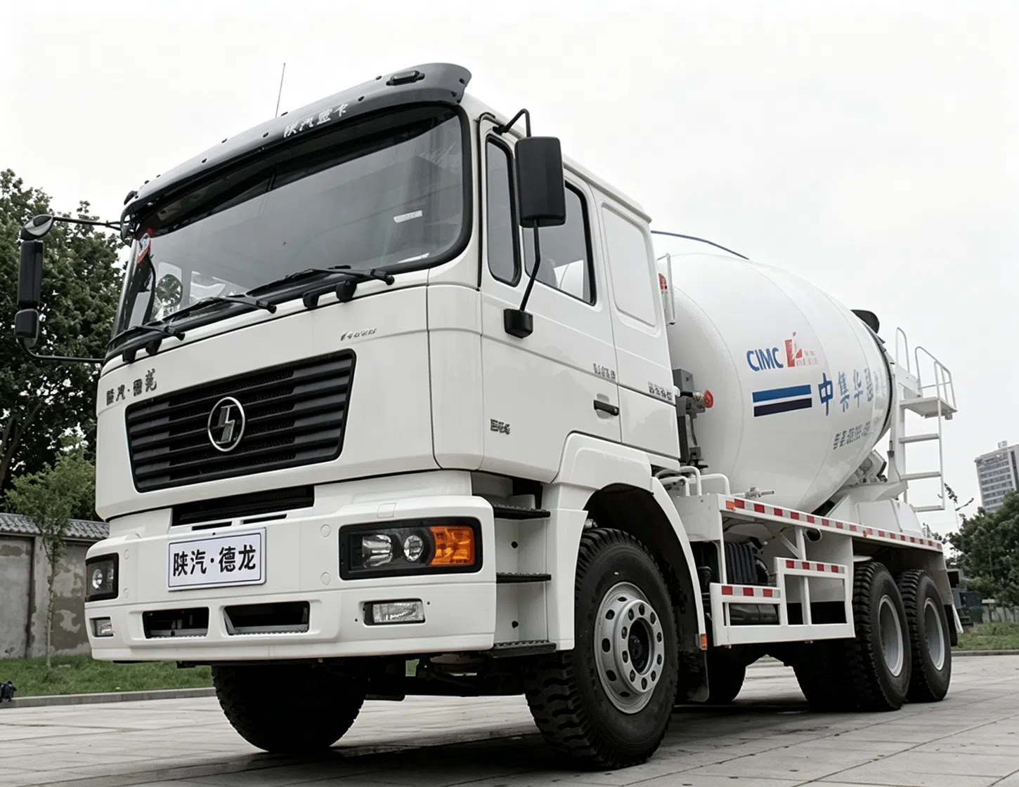 Camion malaxeur à béton Shacman F3000 6x4