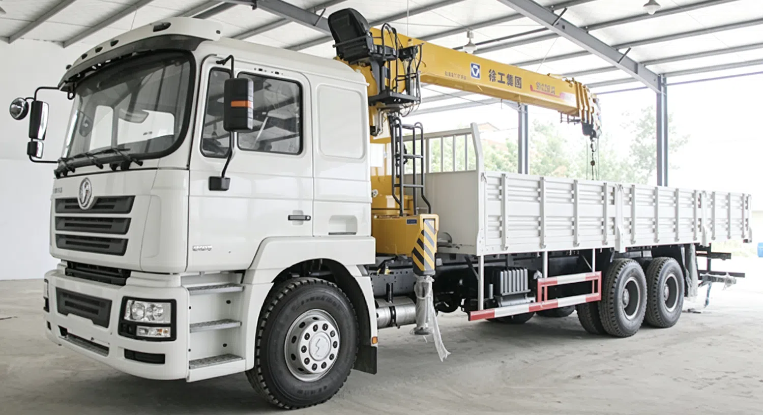 F3000 Truck Mounted Crane.webp