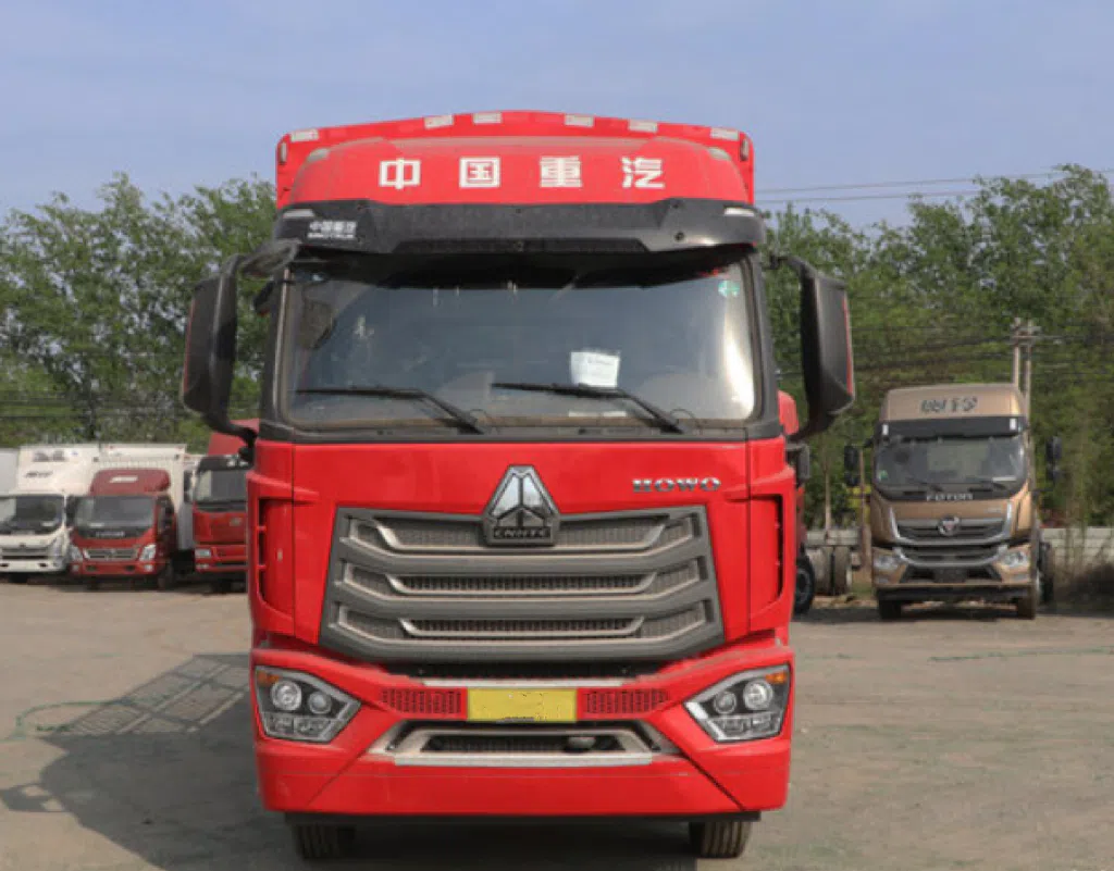 HOWO NX 6×4 Fence cargo truck