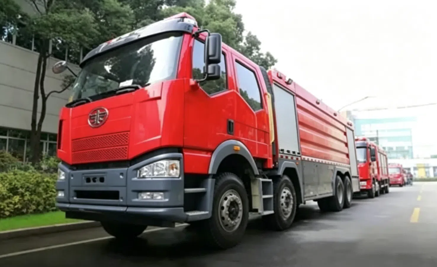 Camion de pompiers Faw J6p