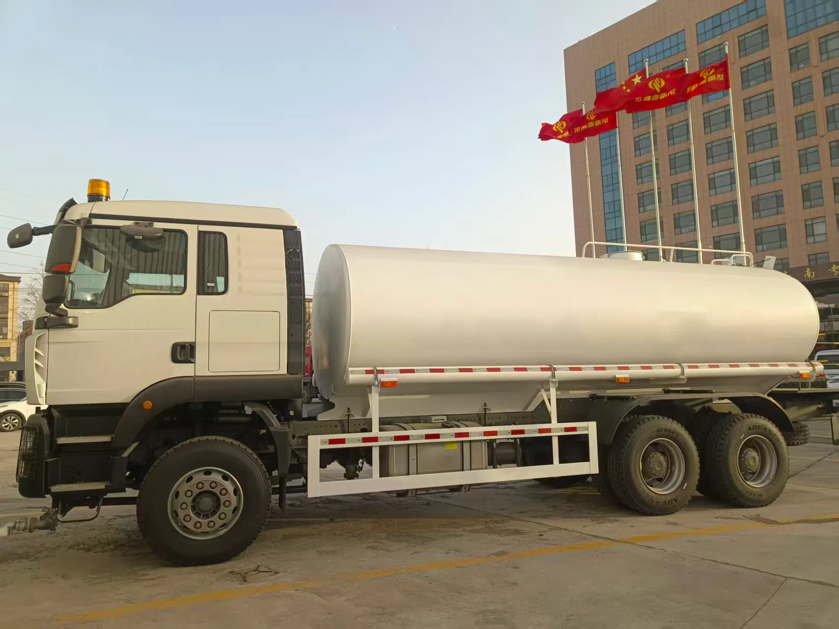 HOWO TX 6×4 Sprinkler truck
