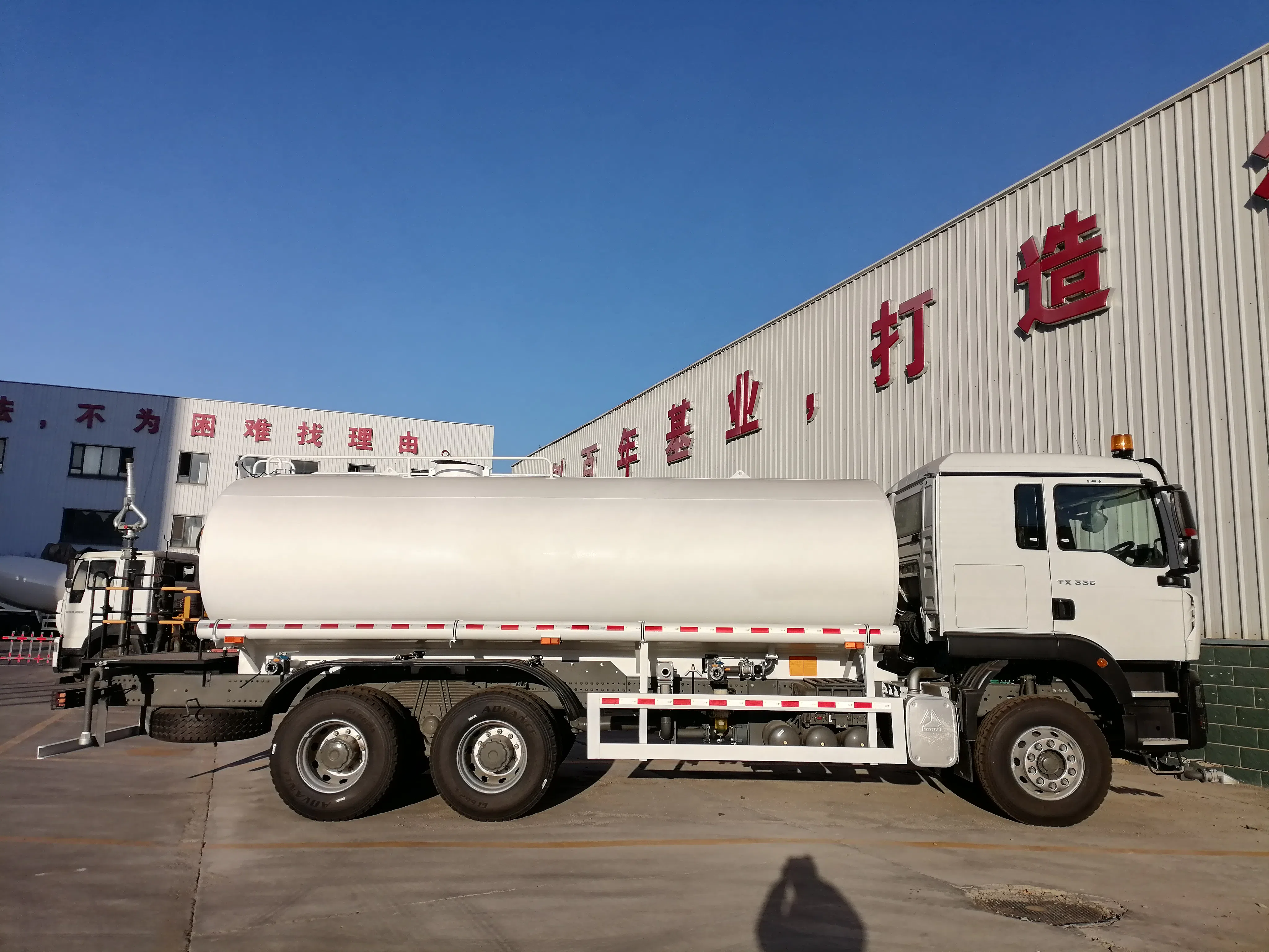 HOWO TX 6×4 Sprinkler truck