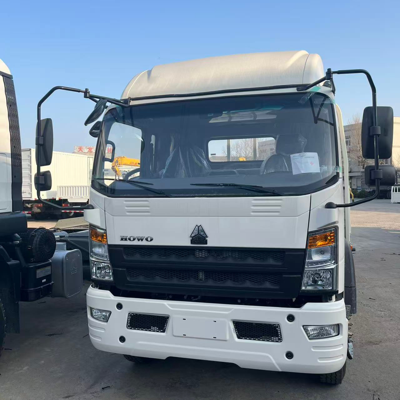 Light cargo Truck