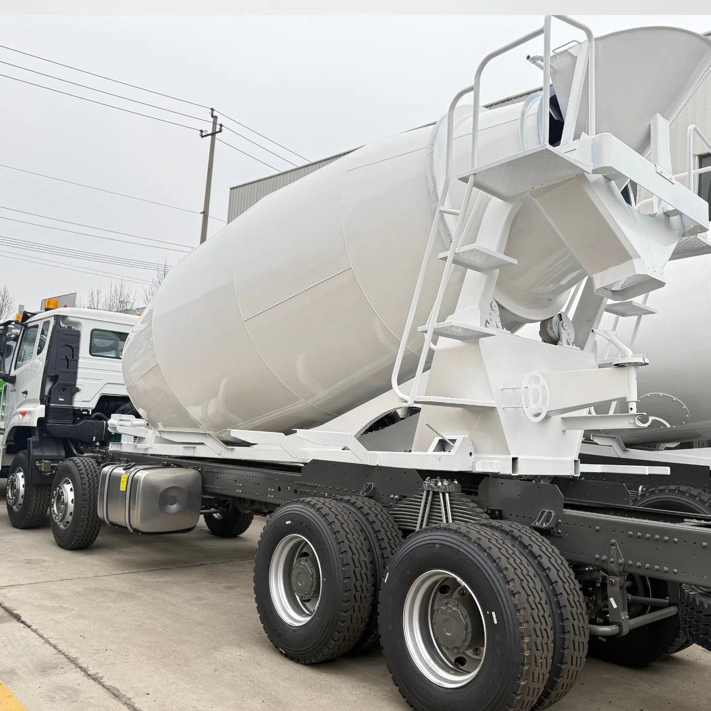 Light Mixer truck