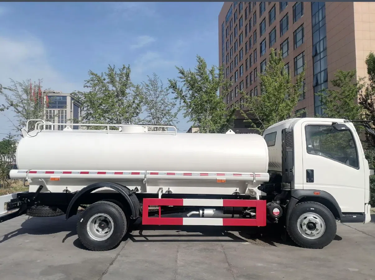 Light Sprinkler truck
