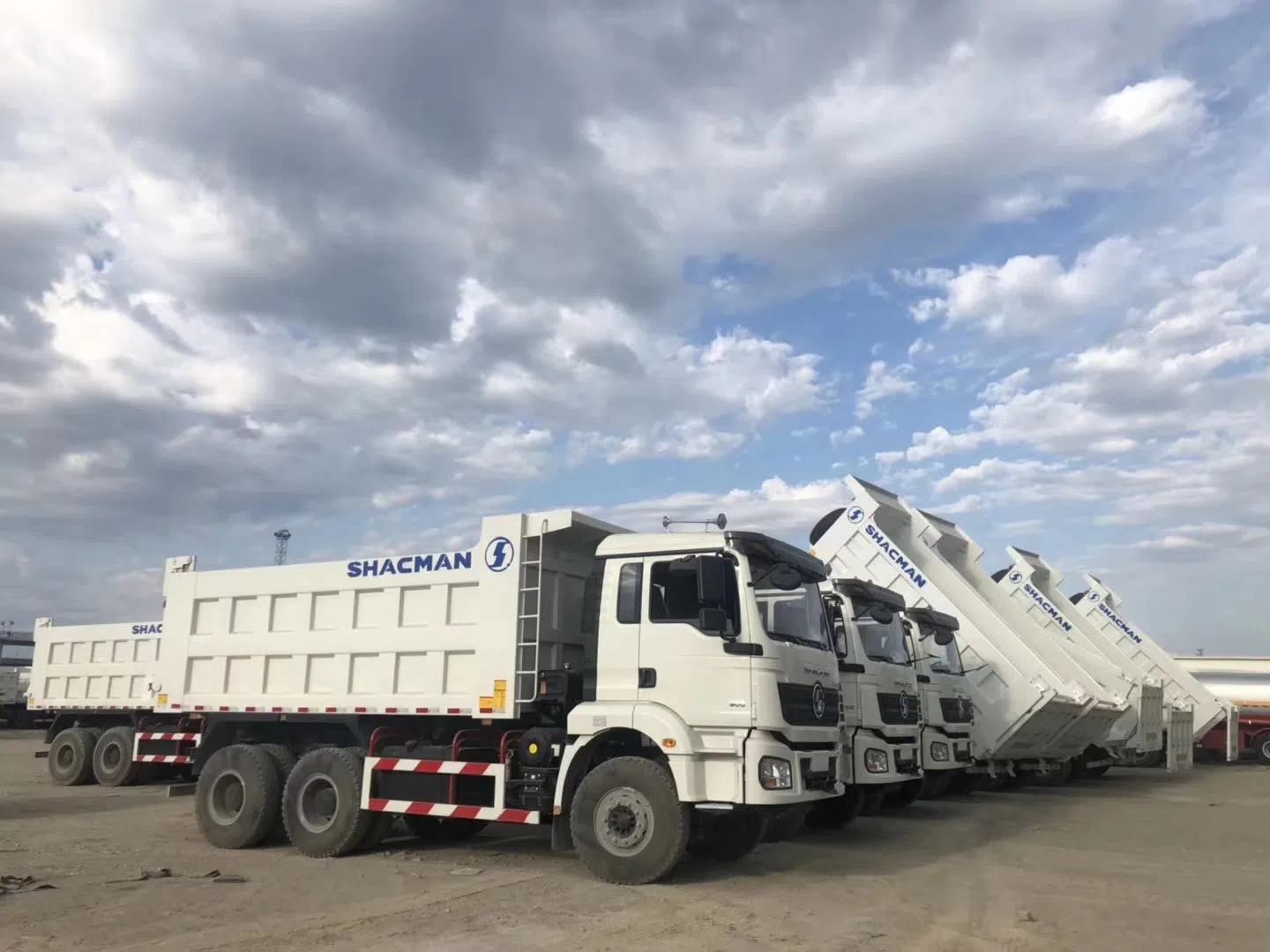 Tipper truck.webp
