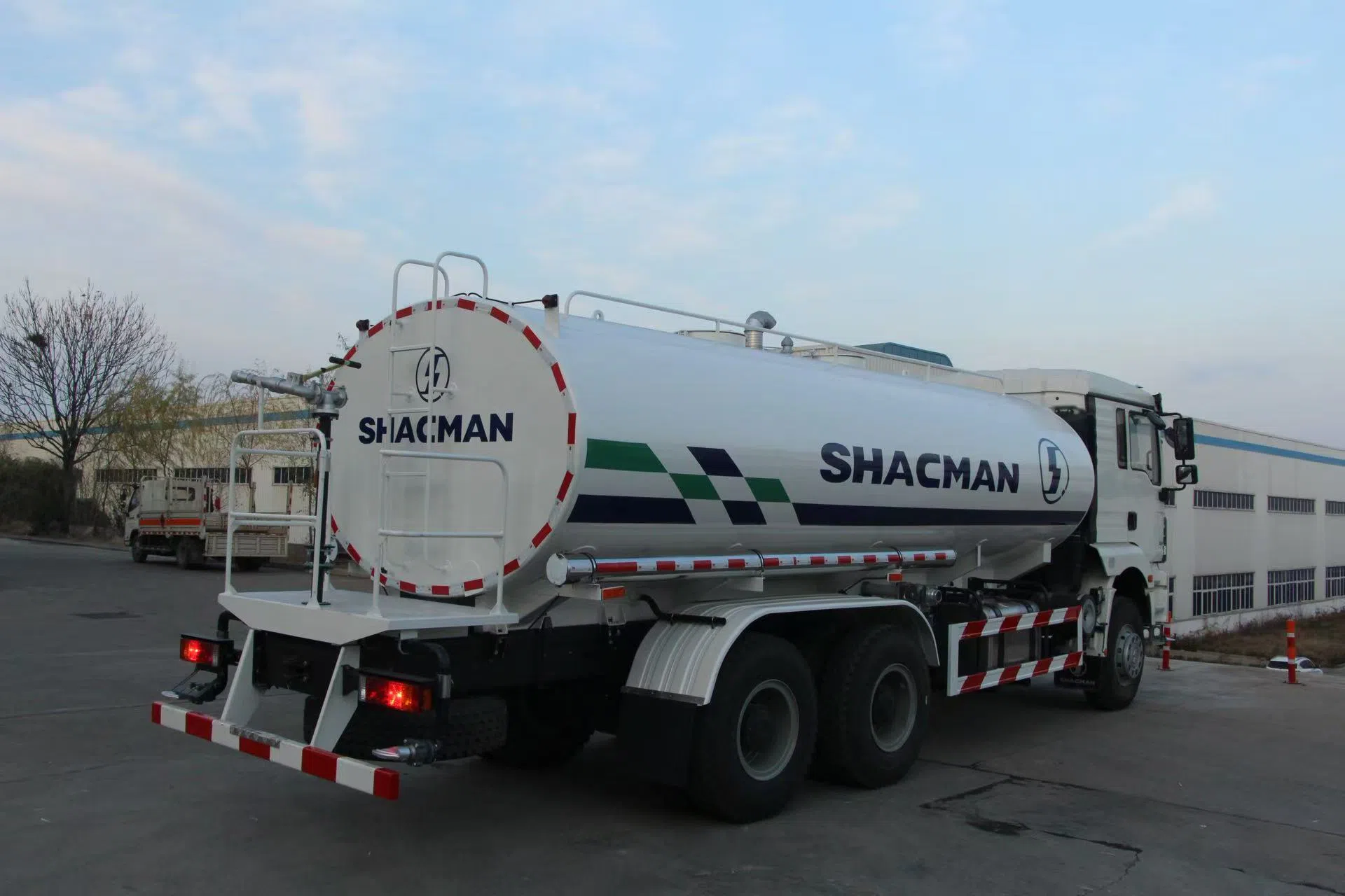 Shacman H3000 6x4 Sprinkler Truck