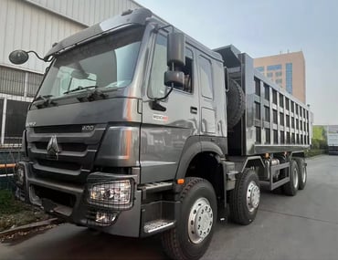 Camion benne 8×4