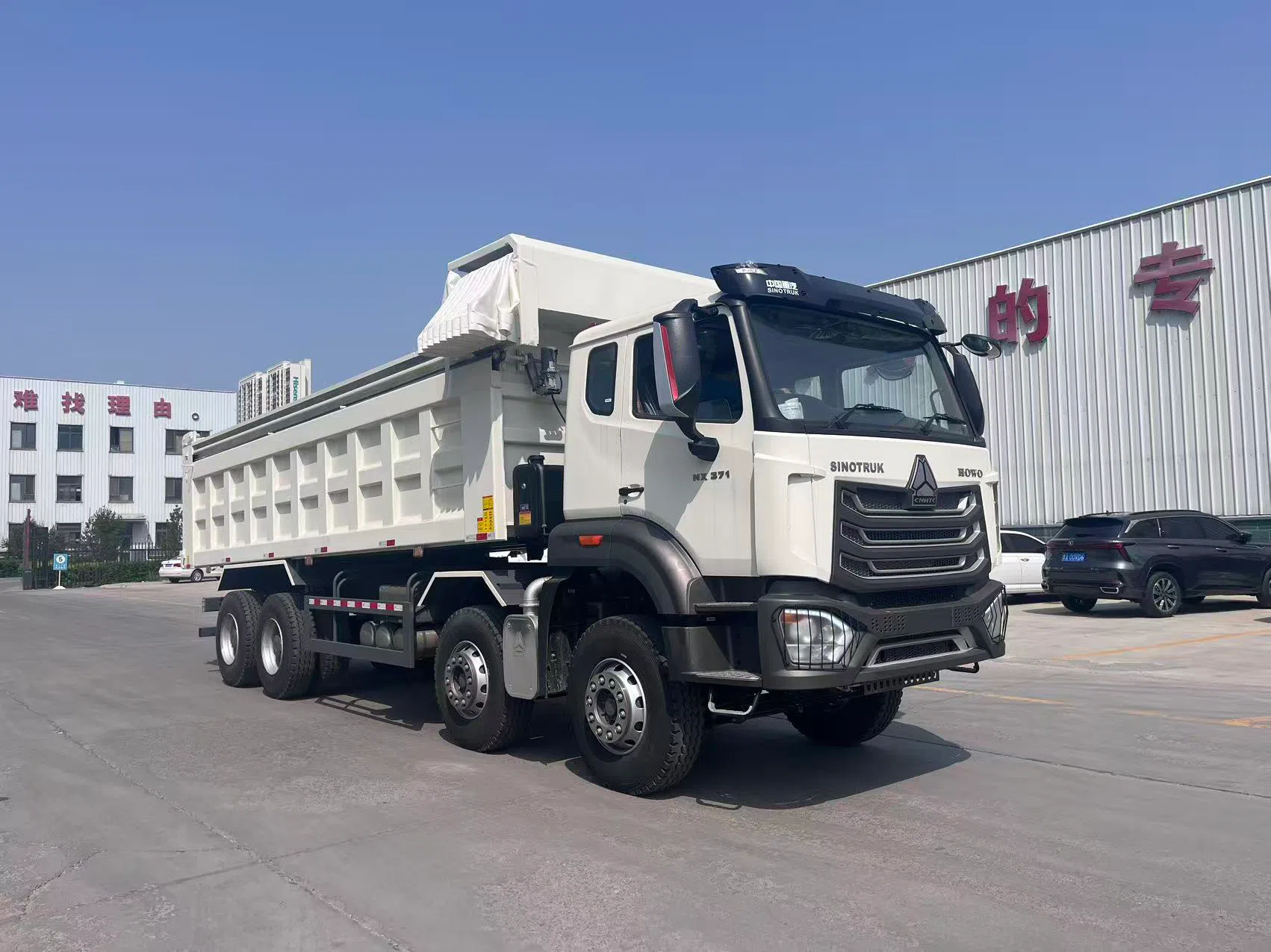 HOWO NX 8×4 DUMP TRUCK