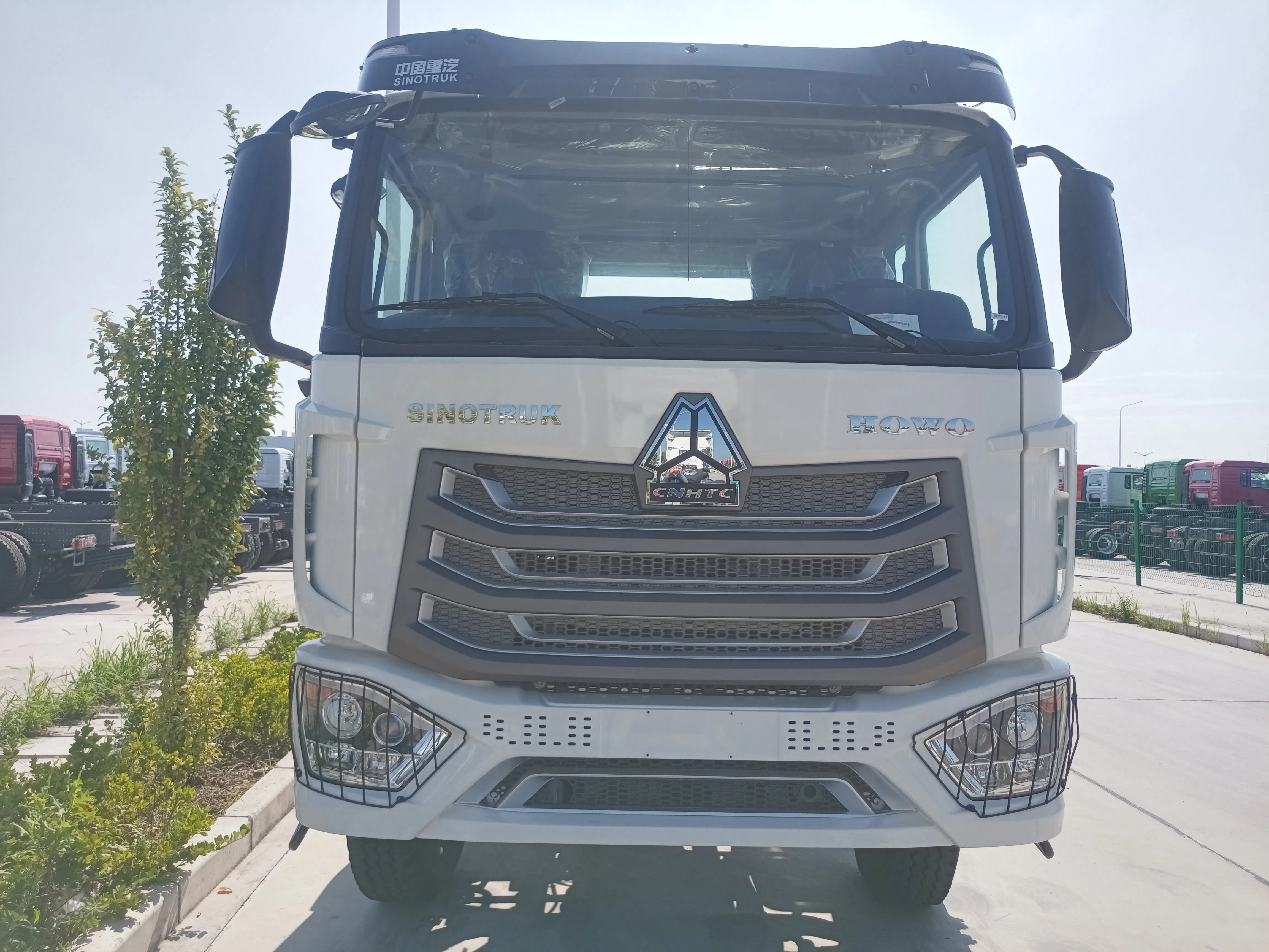 HOWO NX 6×4 TRACTOR TRUCK